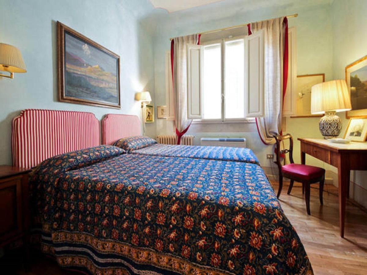 Casa Tornabuoni Appartement Florence Kamer foto